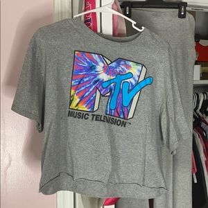 grey Mtv crop top